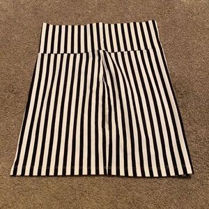 Striped black and white mini pencil skirt